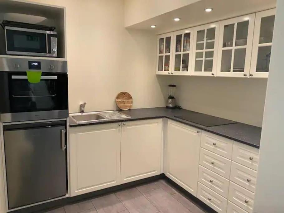 Husavik 2 Bedroom Apartment Экстерьер фото